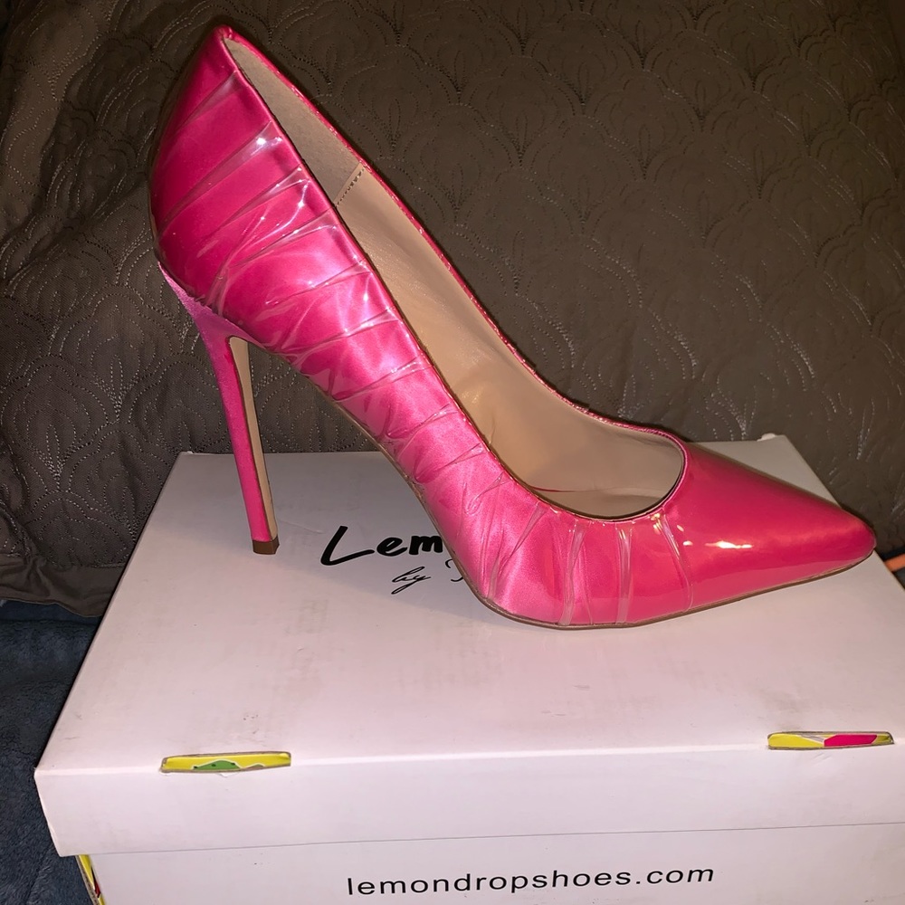 Shoes - Picture 1 of 1